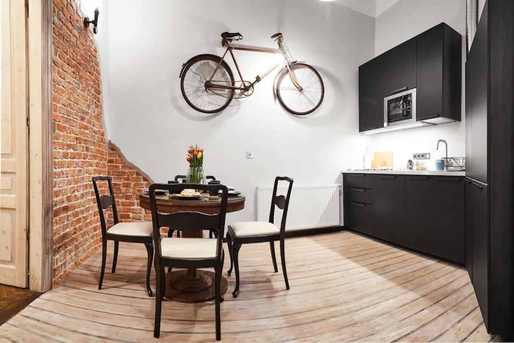 Househost Apartment: Jozefa Dietla 73/7 Краків Екстер'єр фото