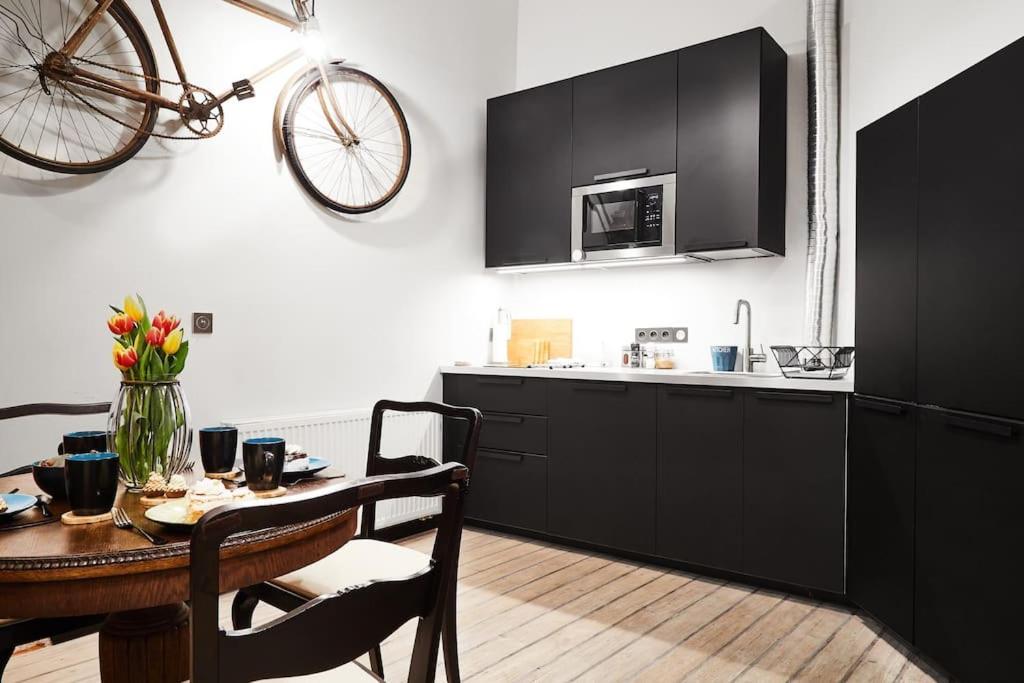 Househost Apartment: Jozefa Dietla 73/7 Краків Екстер'єр фото